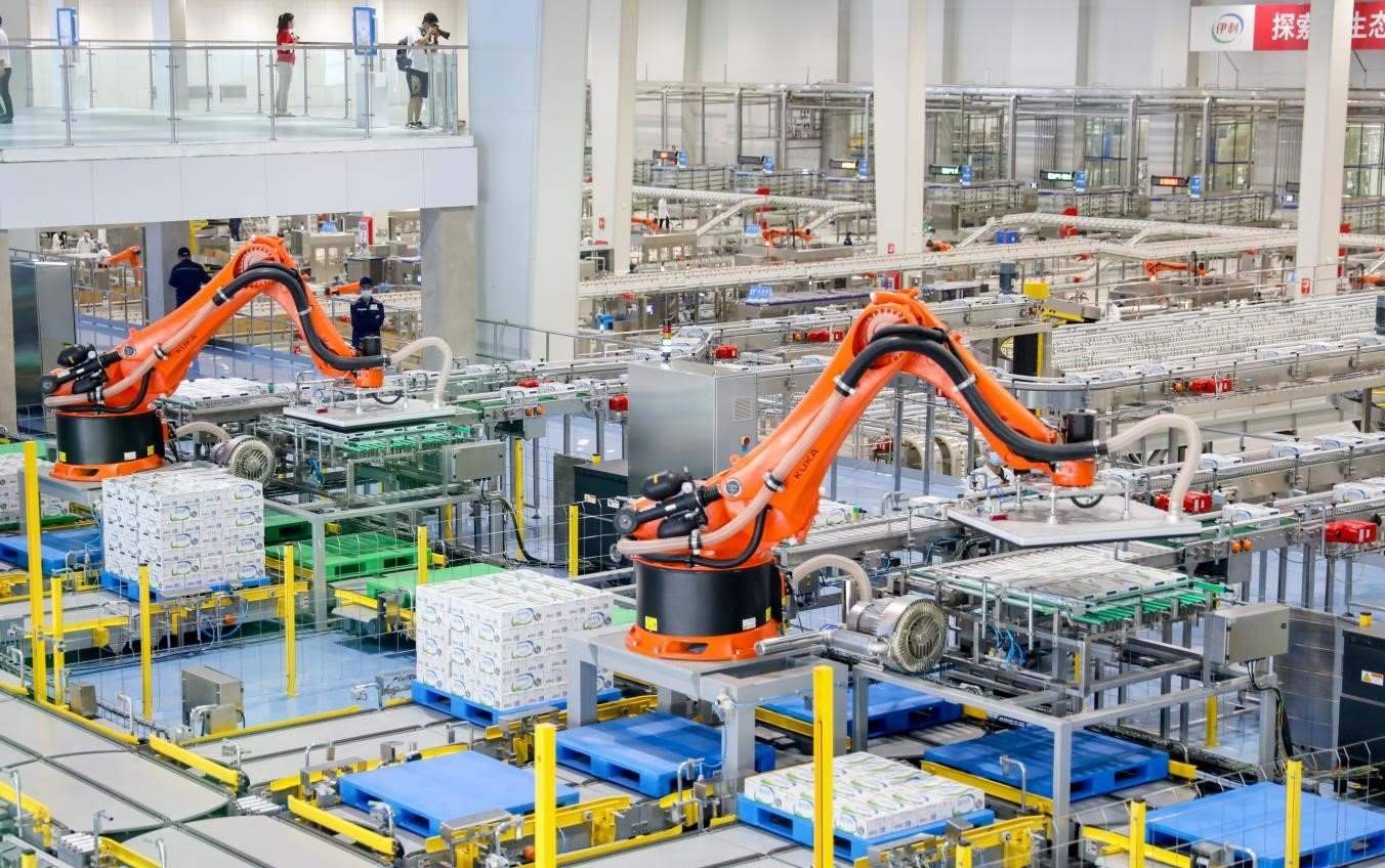 伊利數(shù)智化布局領(lǐng)跑行業(yè)。（受訪者供圖）