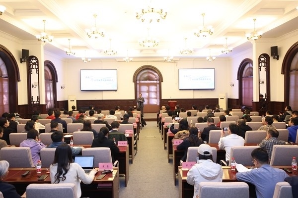 “杰出少年示范數(shù)學班”開班儀式現(xiàn)場。校方供圖