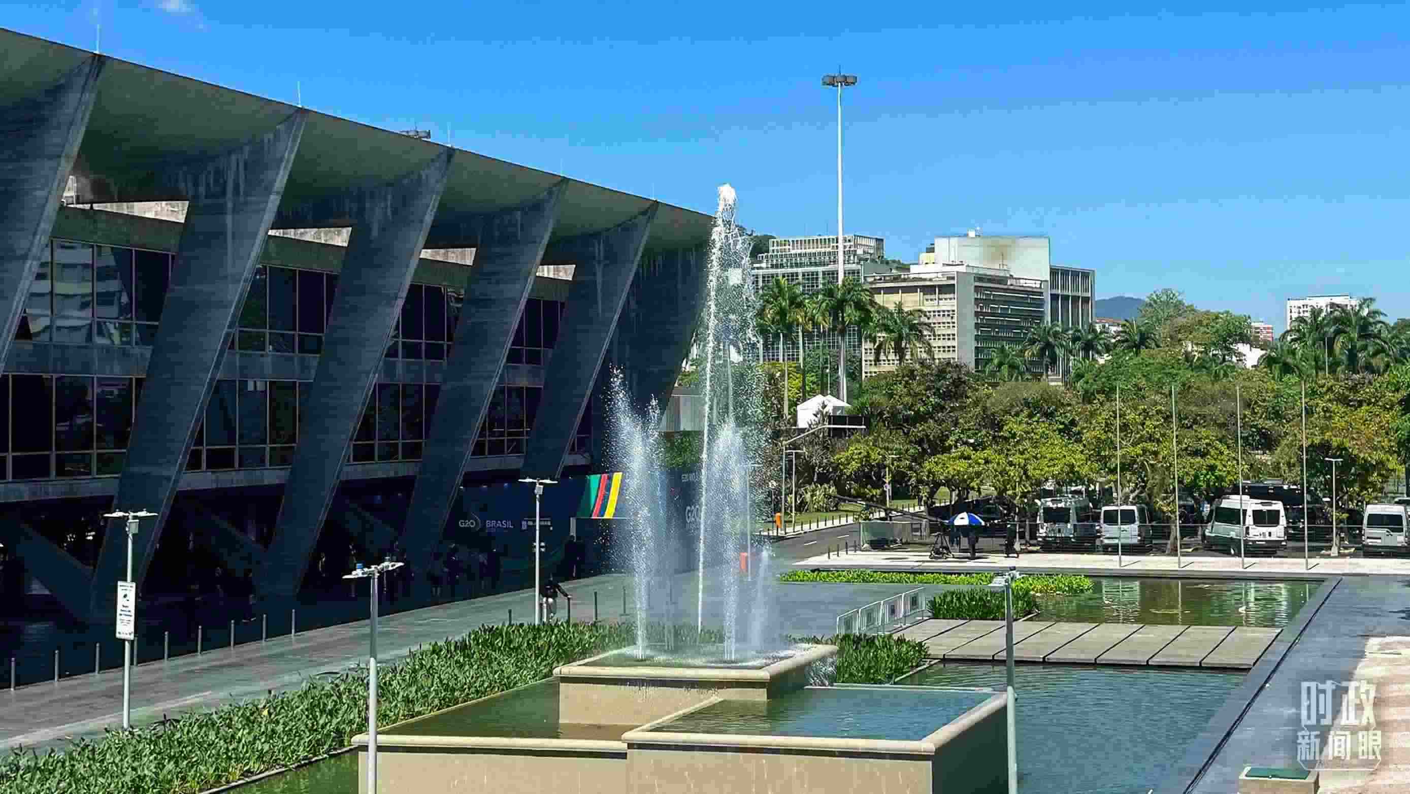 △G20峰會(huì)舉辦地，巴西里約熱內(nèi)盧現(xiàn)代藝術(shù)博物館。（總臺(tái)央視記者趙怡彬拍攝）