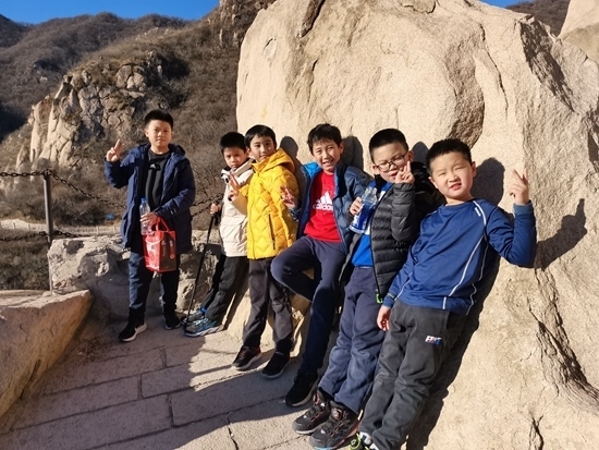 登山隊(duì)員供圖。