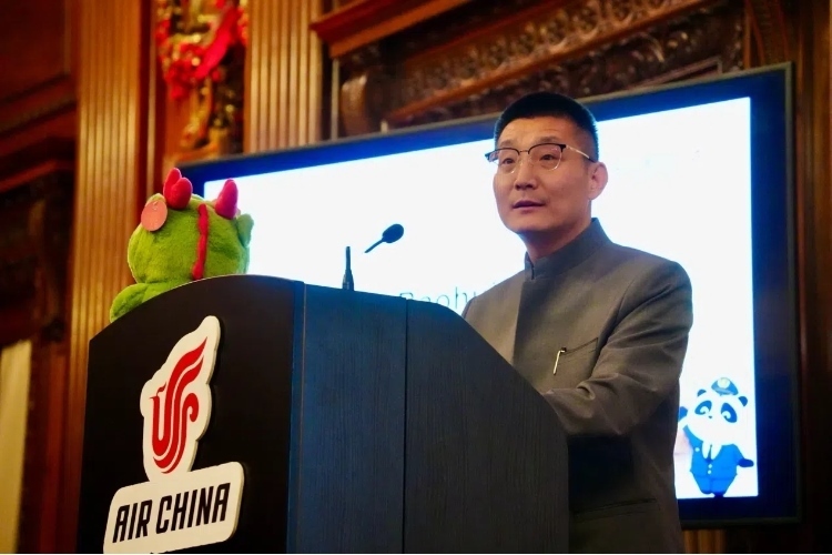 國航倫敦營業(yè)部總經(jīng)理夏寶輝致辭。吳若鳴攝