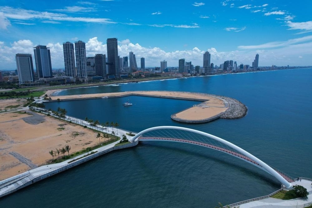 這是2024年10月26日在斯里蘭卡科倫坡港口城拍攝的城市風光。新華社發(fā)（科倫坡港口城供圖）