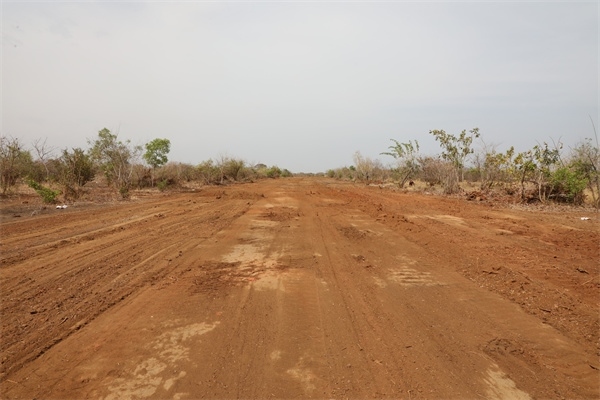 施工現(xiàn)場(chǎng)。張曉昆攝