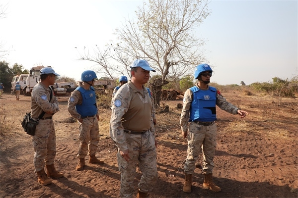 施工現(xiàn)場(chǎng)。張曉昆攝