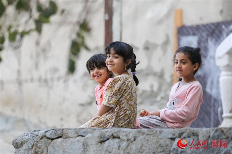 庫姆扎爾村的兒童。人民網(wǎng) 塔里克·易卜拉欣攝