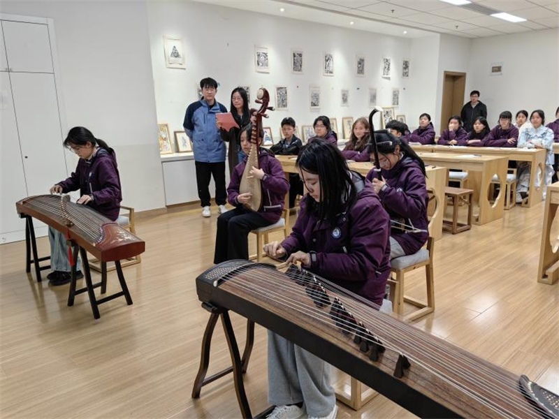 匡園學(xué)生民樂(lè)合奏。