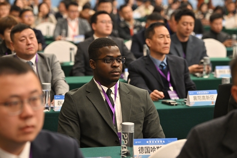 外企代表參加“進博會走進湖北”活動主題推介會。人民網(wǎng)記者 翁奇羽攝