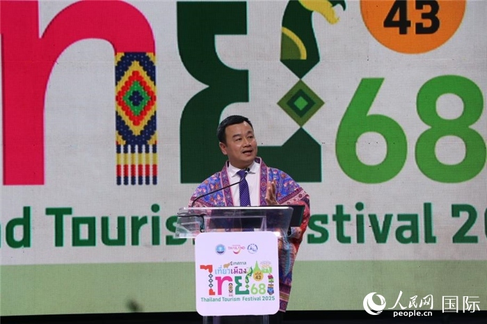 泰國旅游與體育部長索拉翁在開幕式上致辭。朱瀟逸攝