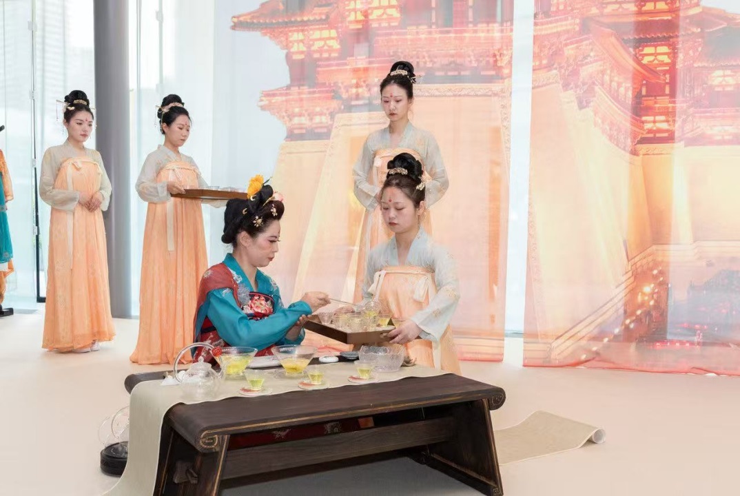 牡丹迎賓茶。中國駐大阪旅游辦事處供圖